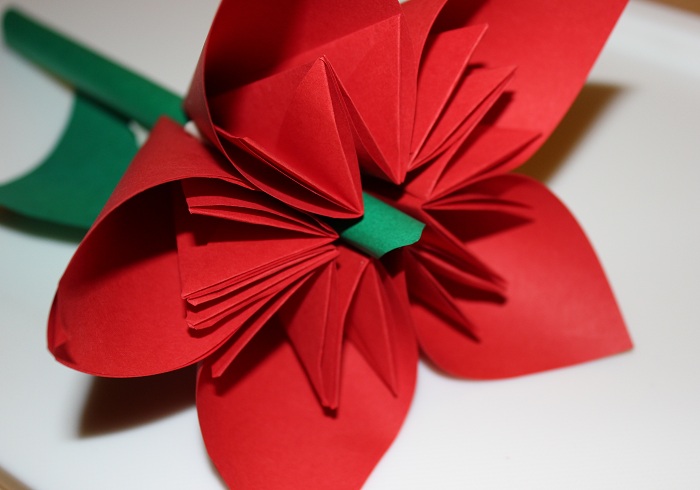 Anleitung: Origami Blume falten