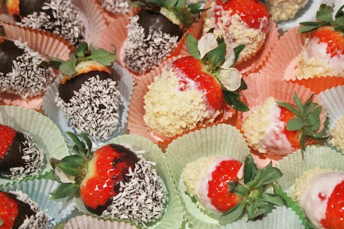 Erdbeeren mit Knusperhülle aus Schokolade