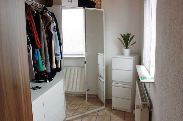 Begehbarer Kleiderschrank: Möbel von Ikea