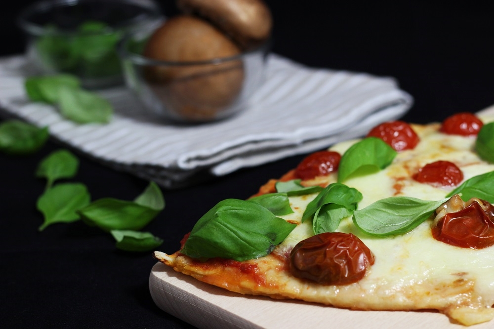 hefeteig-rezept-fuer-selbstgemachte-pizza