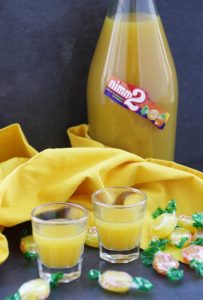 Leckeres Rezept für einen Nimm 2 Likör mit Orangensaft
