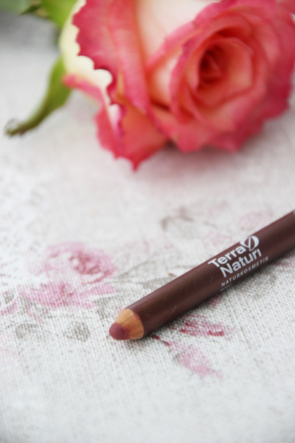 Terra Naturi Lipliner