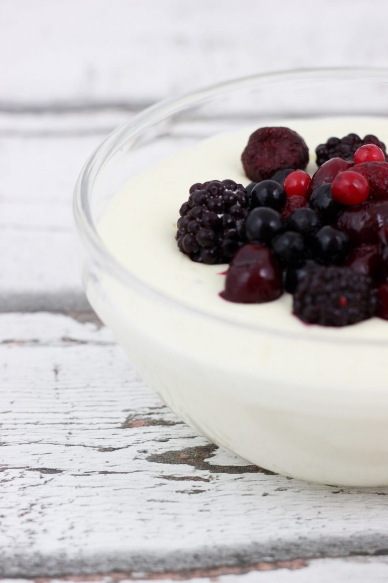 Low Carb: Käsekuchen-Creme mit Waldfrüchten - The inspiring life