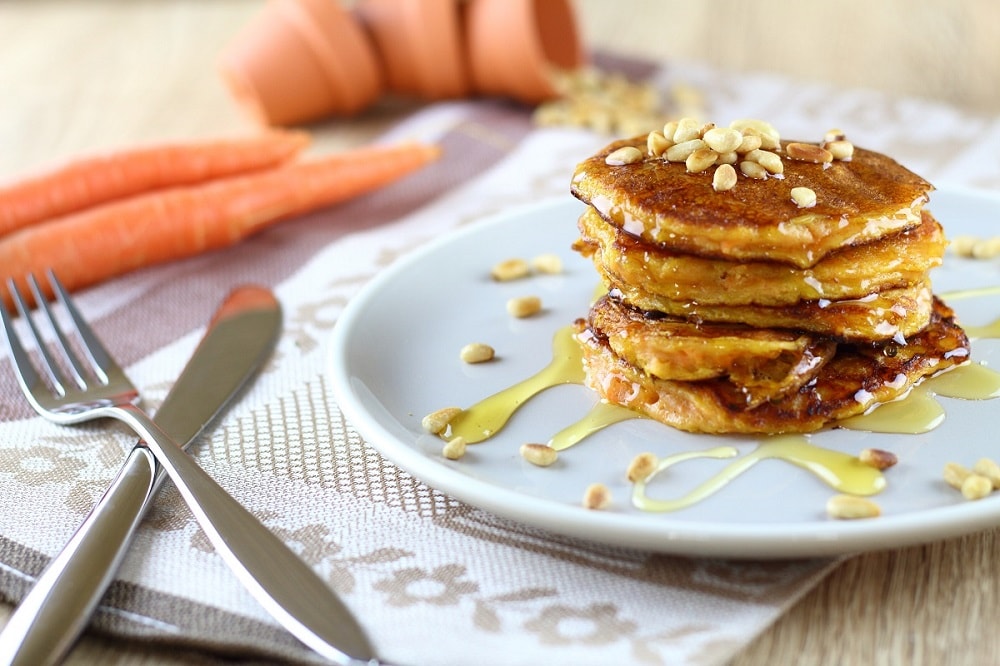 Pancakes mit Buttermilch und Karotten