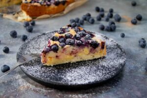 Heidelbeerkuchen mit Vanillepudding