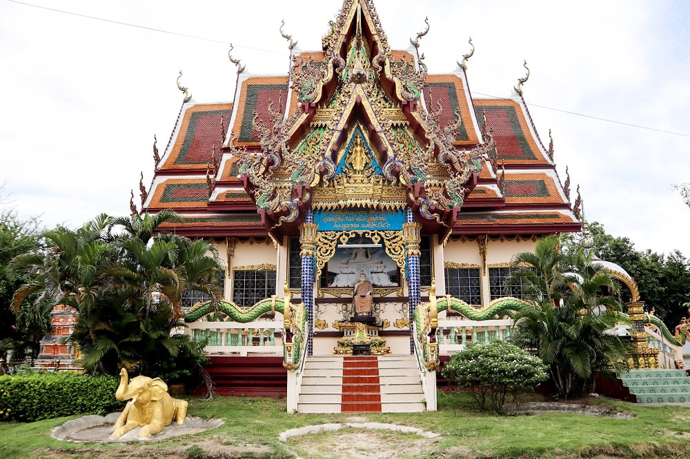 Wat Plai Laem koh samui