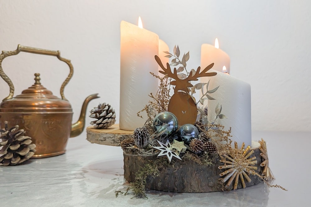 Adventskranz mit Holzscheiben